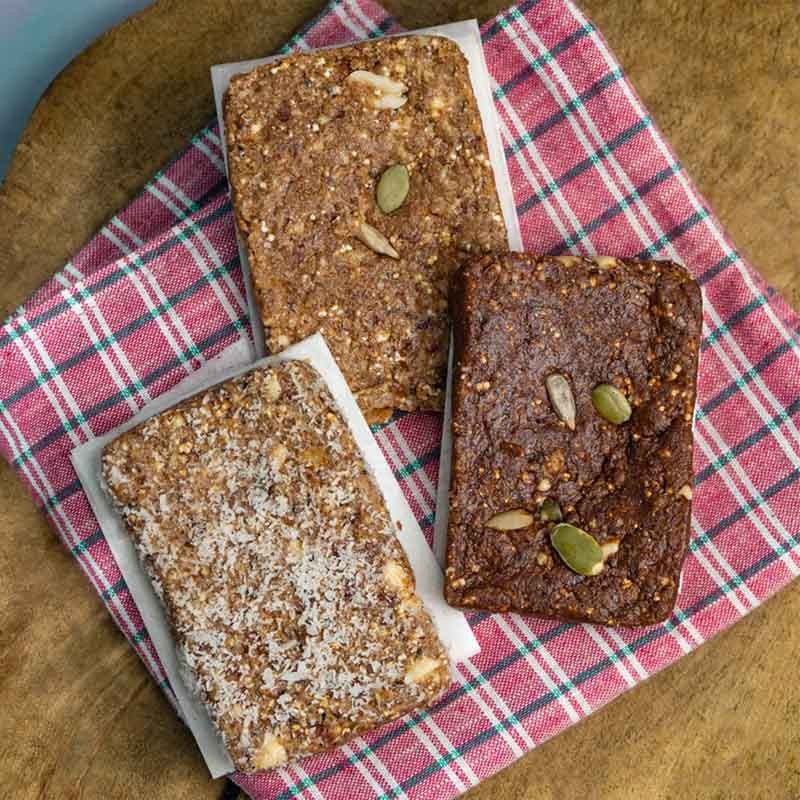 Vegan Energy / Granola Bars Trial Pack of 3 ( Chocolate Bar + Coconut Bar + Original Bar) Sweetened Using Dates
